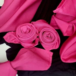 Cloth Napkins Fuchsia color 17in x 17in pre-owned Washable/ Reusable 12 count